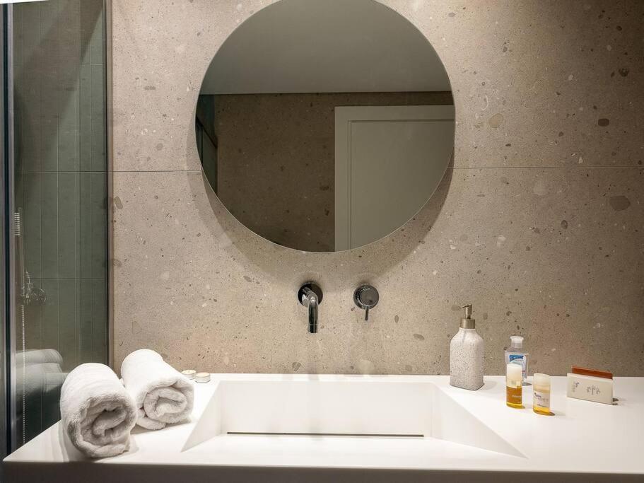 Electra Luxury Apartment At The Heraklion Center Exterior photo