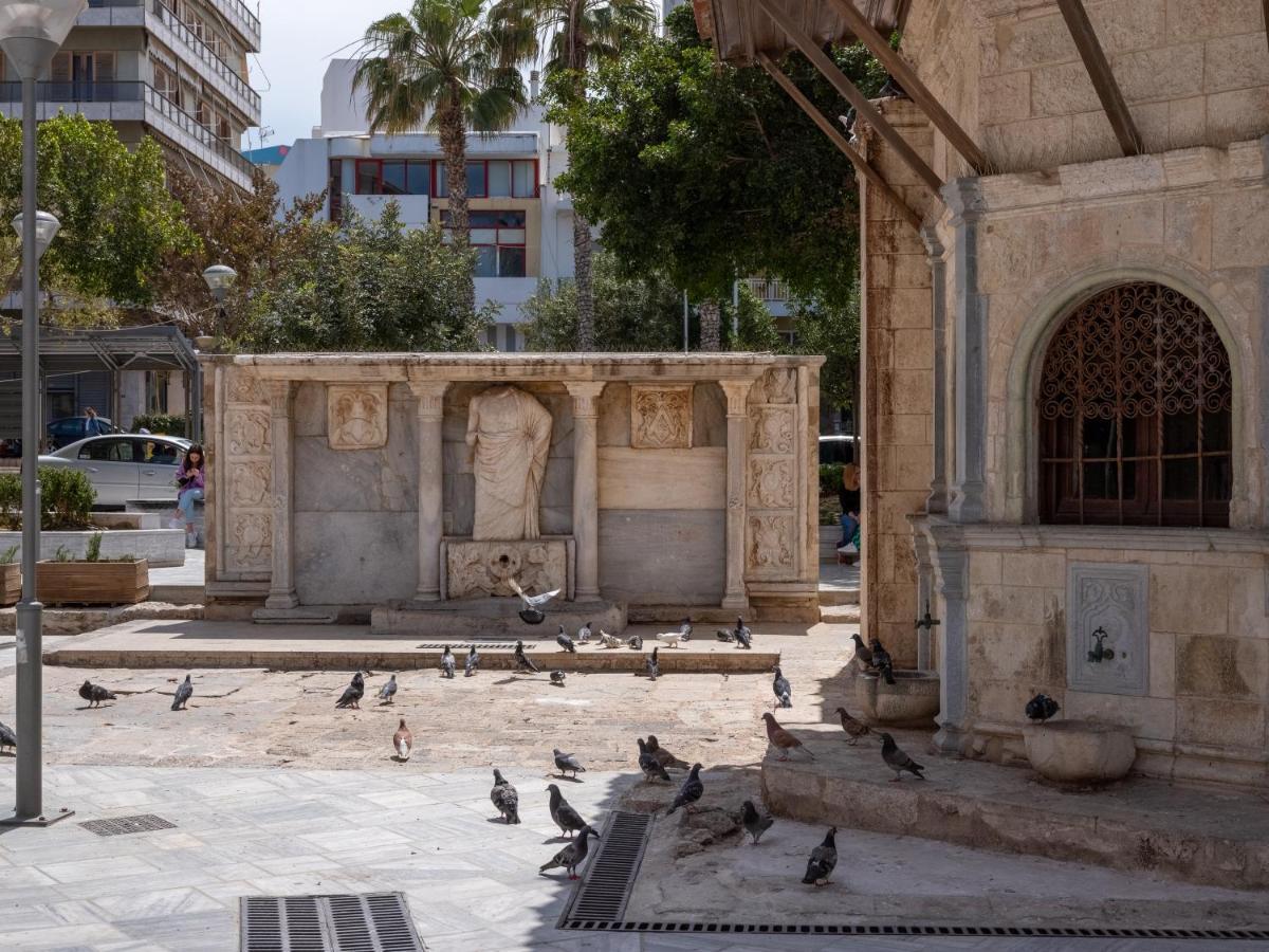 Electra Luxury Apartment At The Heraklion Center Exterior photo